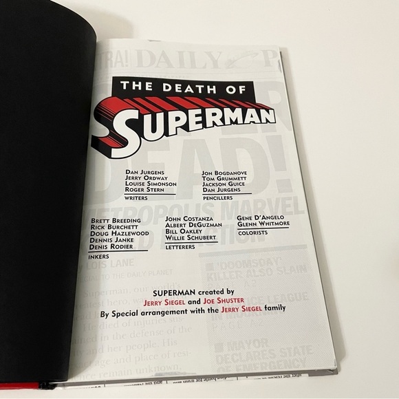 The Death of Superman Graphic Novel DC Comics Book - Picture 9 of 14